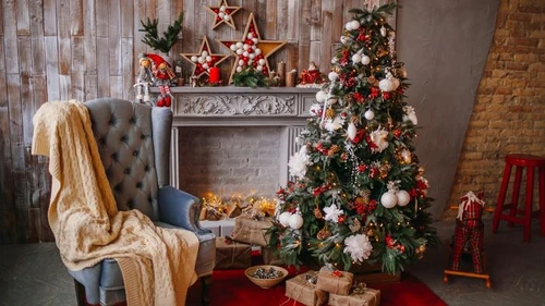 Umelé vianočné stromčeky 120 cm: praktické a krásne riešenie